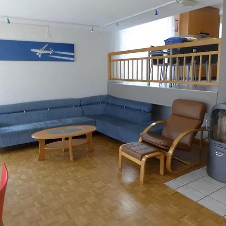 Apartment Niederried Sleeps 6 Air Con Wifi T031490 *