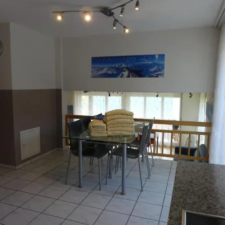 Niederried Sleeps 6 Air Con Wifi T031490 Apartment *